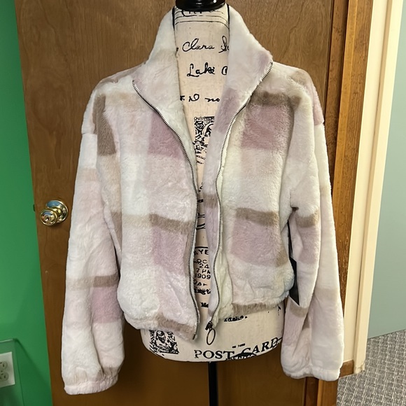 Jacket - Picture 3 of 7